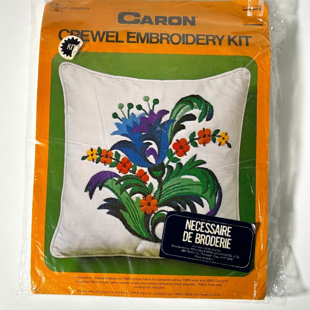 Vintage 70s Caron Crewel Embroidery Kit #6136 Fantasy Jacobean